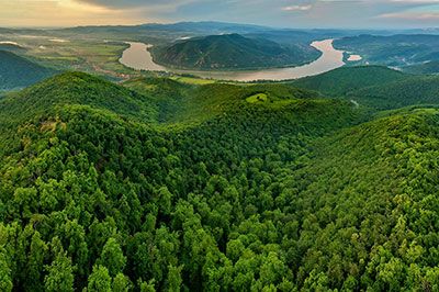 Coude du danube - Immobilier de luxe dans le coude du Danube | Agence Barnes