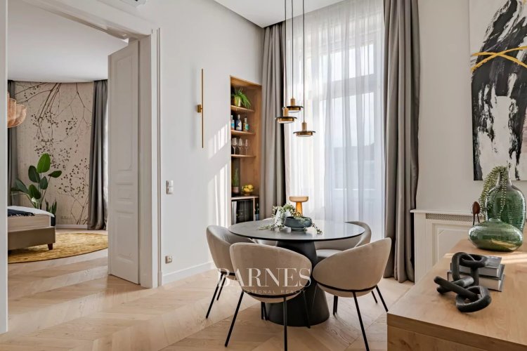 Kiadó egy panorámás, 2 hálószobás lakás - Városi életstílus felsőfokon