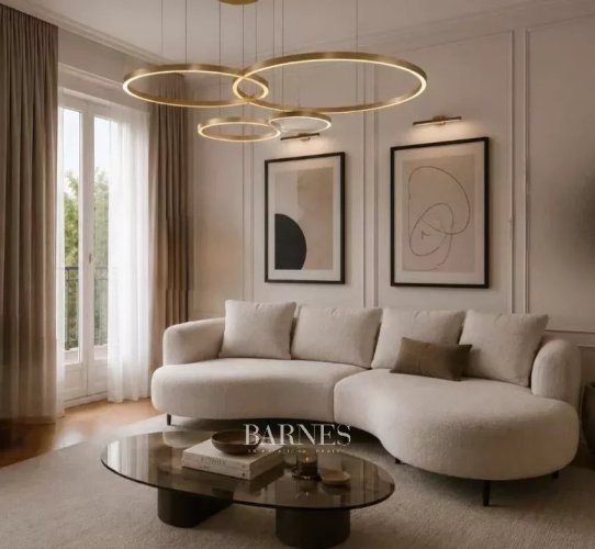 Apartment for Sale on Németvölgyi Road: Luxury 3-Bedroom + Study in a Villa Setting