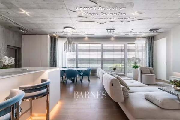 Exkluzív Panorámás Luxusvilla  Budapest II. kerületében