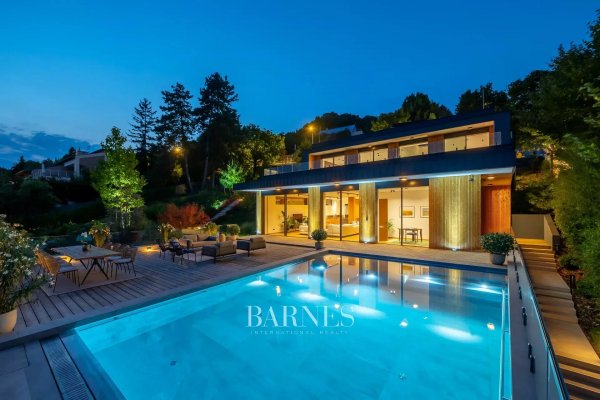 Luxury Villa for Sale in the 12th District of Budapest