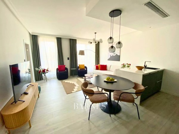 Kiadó két-hálós lakás a Liszt Ferenc tér közelében