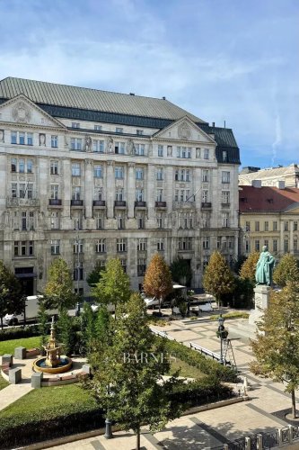 Luxus 2 hálós okosotthon első bérlőjét keresi a József Nádor téren