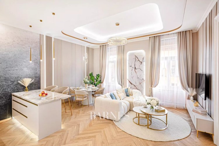 Prémium minőségben újjászületett polgári lakás kiváló elhelyezkedéssel