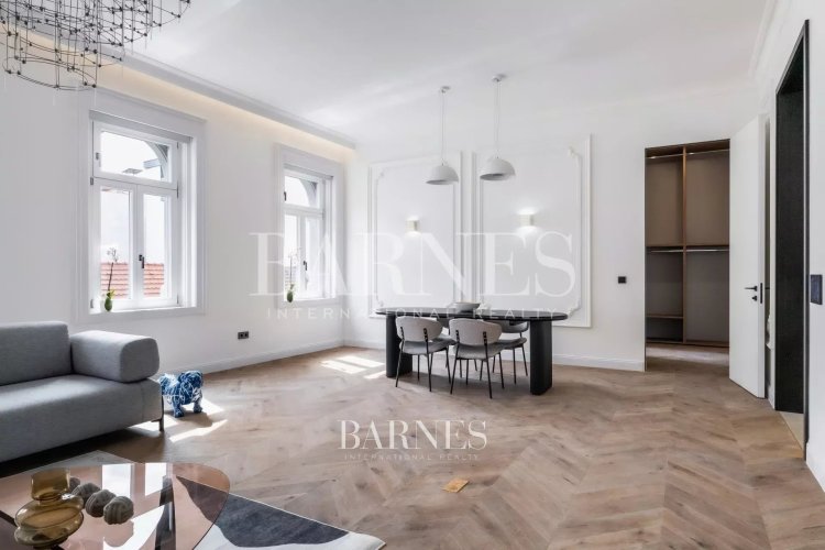 Elegant Two-Bedroom Home with Smart Features on Paulay Ede Street