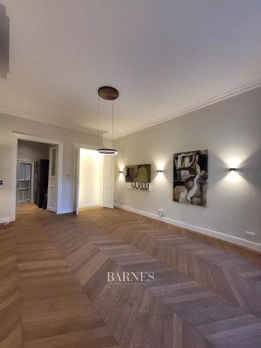 Prestigious apartment for rent near Andrássy Avenue and St. Stephen’s Basilica
