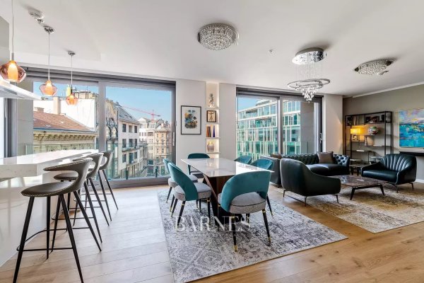 Two-bedroom apartment for rent in the Emerald residence