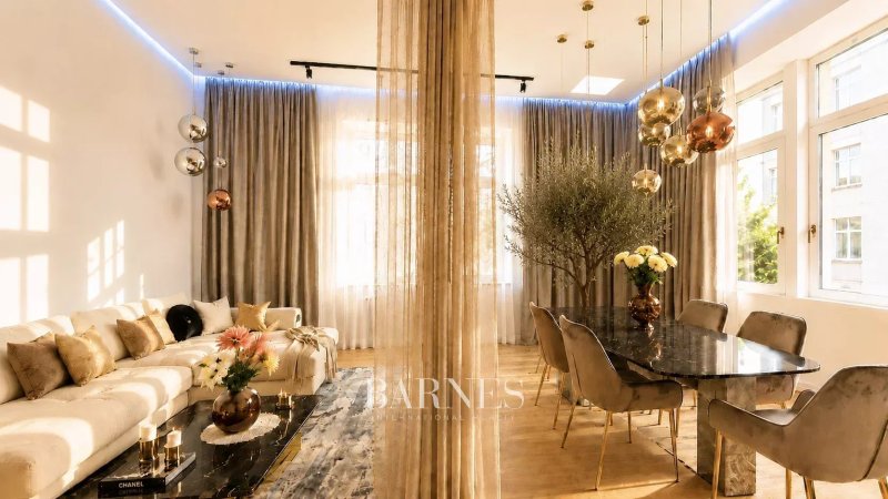 Living room + bedroom, furnished luxury apartment for sale in Váci Street
