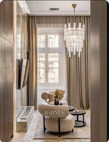 Exclusive designer apartment on Andrássy Avenue with view to Louis Vuitton  store and  Opera House.