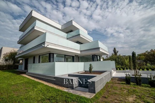 Eladó újépítésű lakások Budán, medencével, szaunával