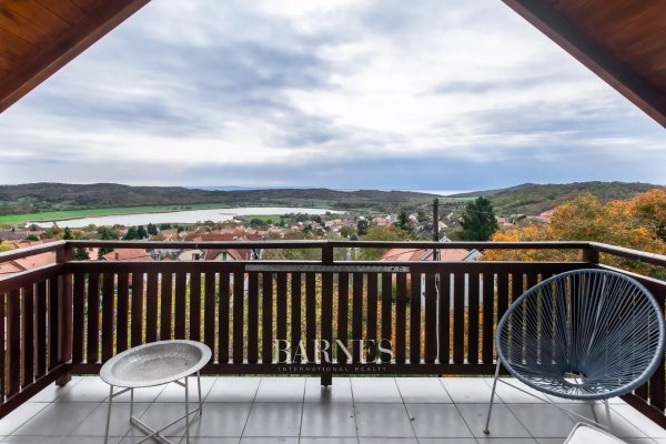 Family house with a panoramic view for the Balaton and the inner lake in Tihany