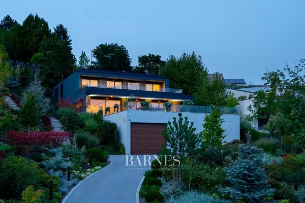 Luxury Villa for Sale in the 12th District of Budapest