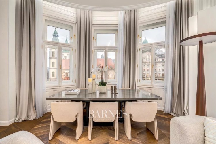 Luxury apartment with balcony and magnificent panoramic view at March 15. Square