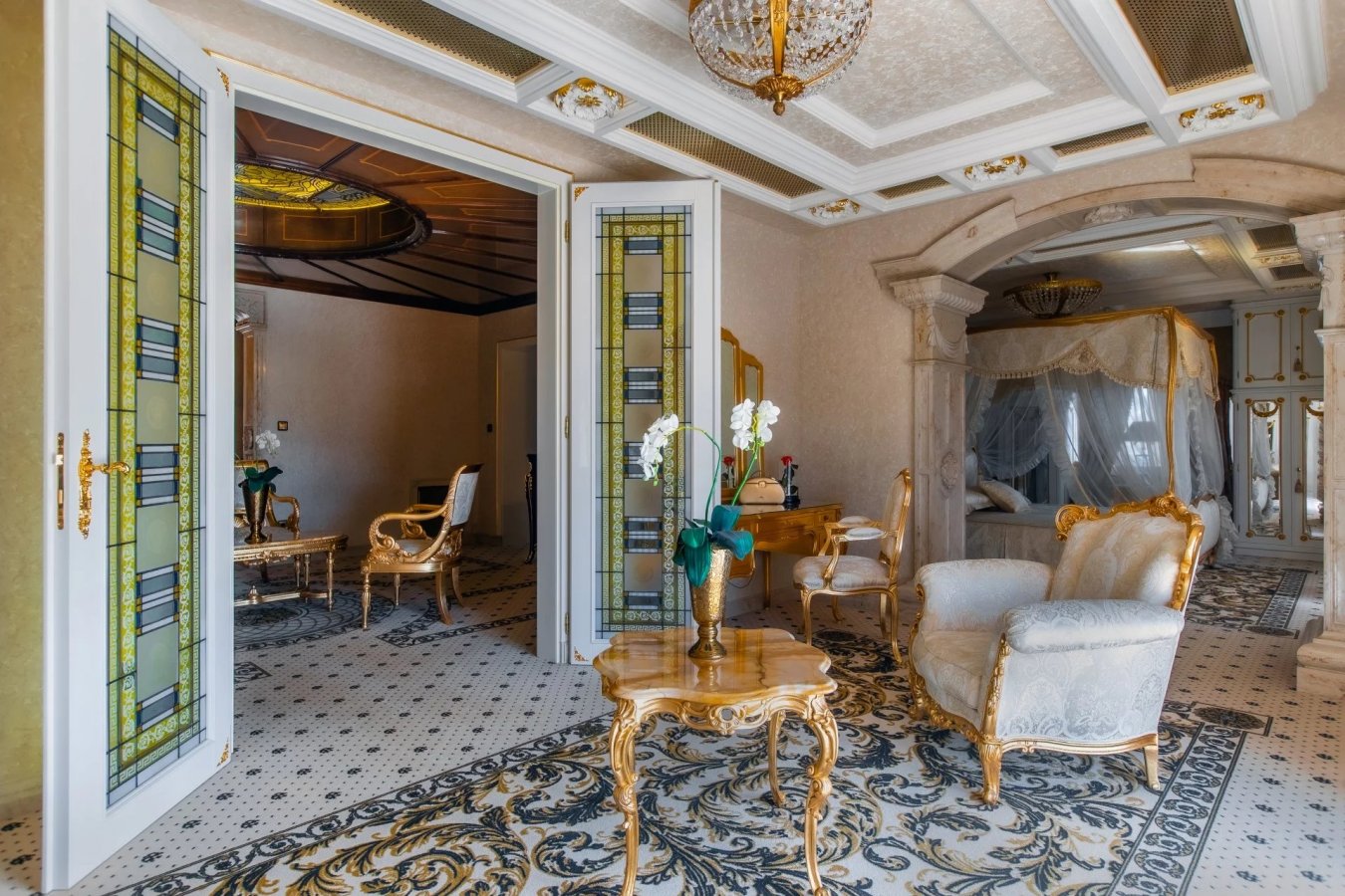 Curiosity in Buda, designed by Ybl and Széchenyi award-winning architect - picture 9