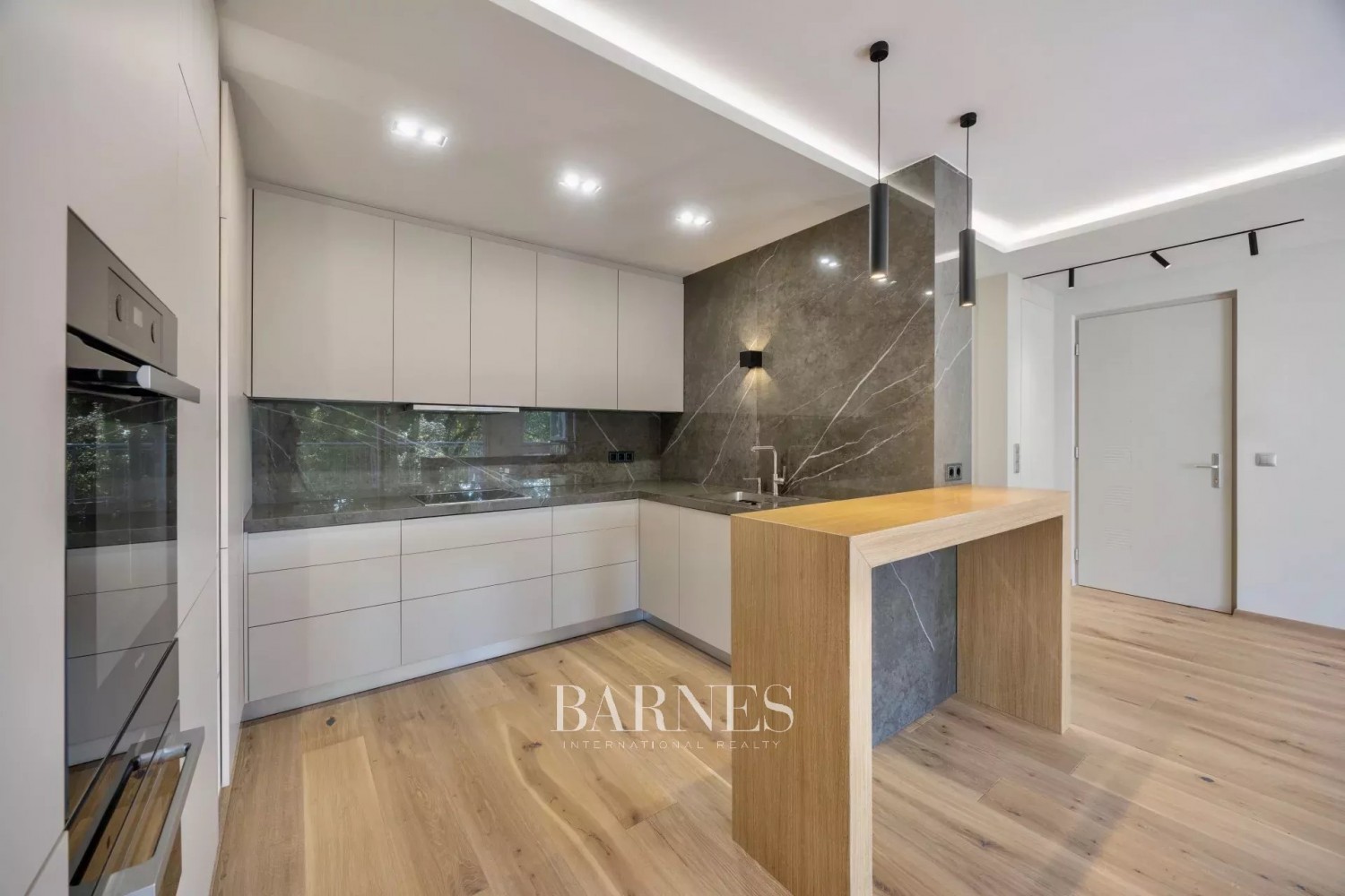 3 bedroom penthouse in the 2nd district with huge panoramic terrace for sale - picture 4