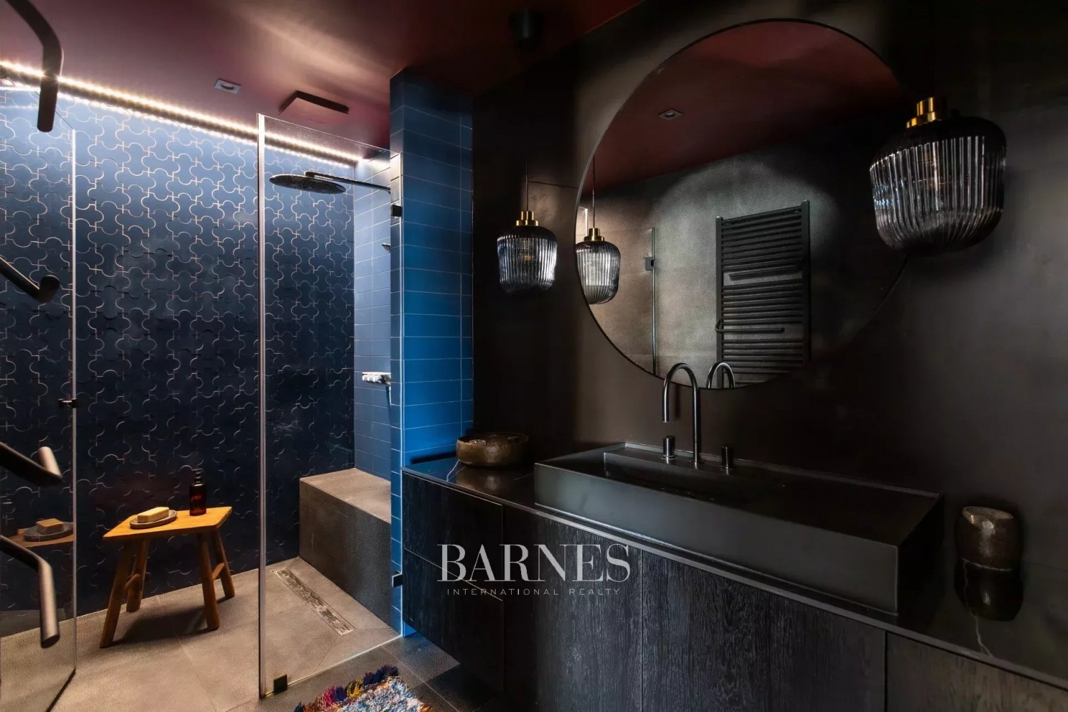 Modern apartment with terrace, panoramic view near Abdrássy út and Kodály körönd - picture 13