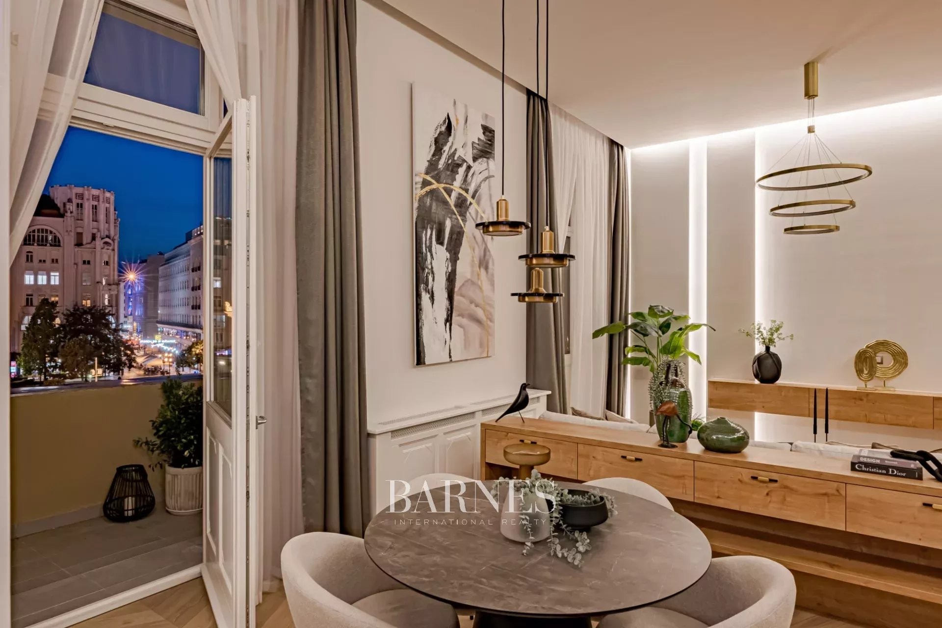 Kiadó egy panorámás, 2 hálószobás lakás - Városi életstílus felsőfokon - picture 13