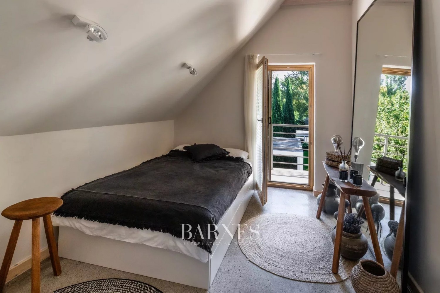 Rare Opportunity in Tihany – Luxury Living a Stone’s Throw from the Water - picture 18