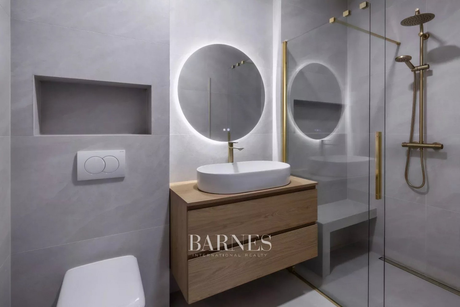 Prémium lakás a  Parlament szomszédságában - picture 14