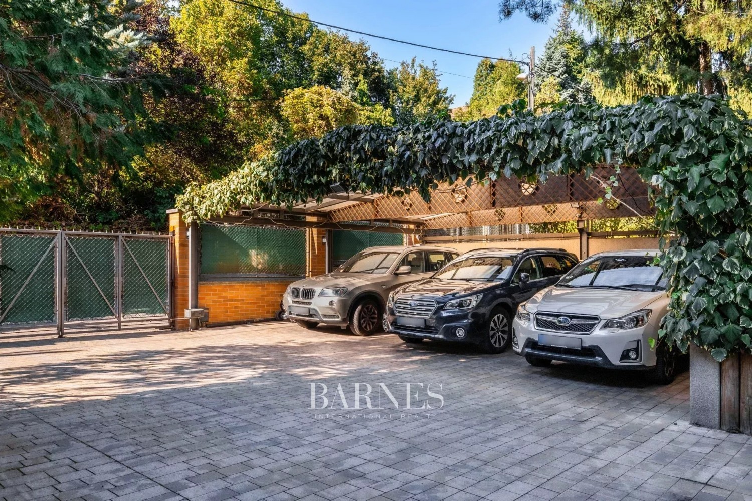 Exclusive 200 m² Duplex Apartment for Rent in Pasarét, in a Quiet Side Street - picture 27