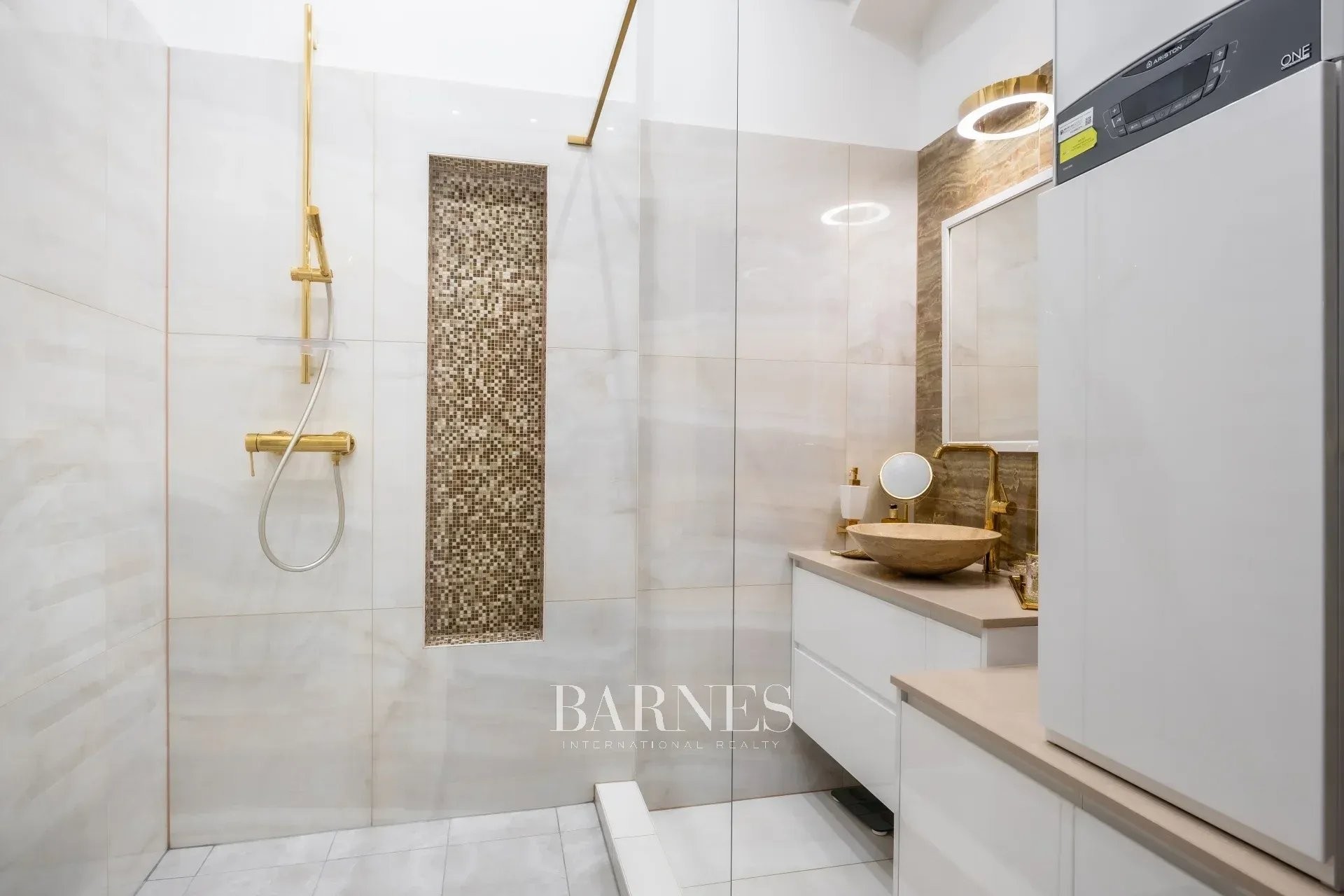 Premium executive lakás budapest szívében - picture 8