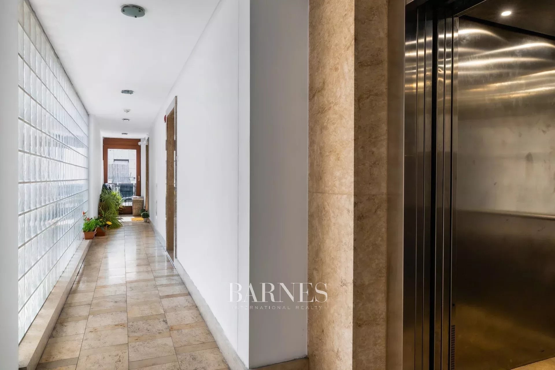 Duplex penthouse with a large terrace for sale on Kazinczy Street - picture 25
