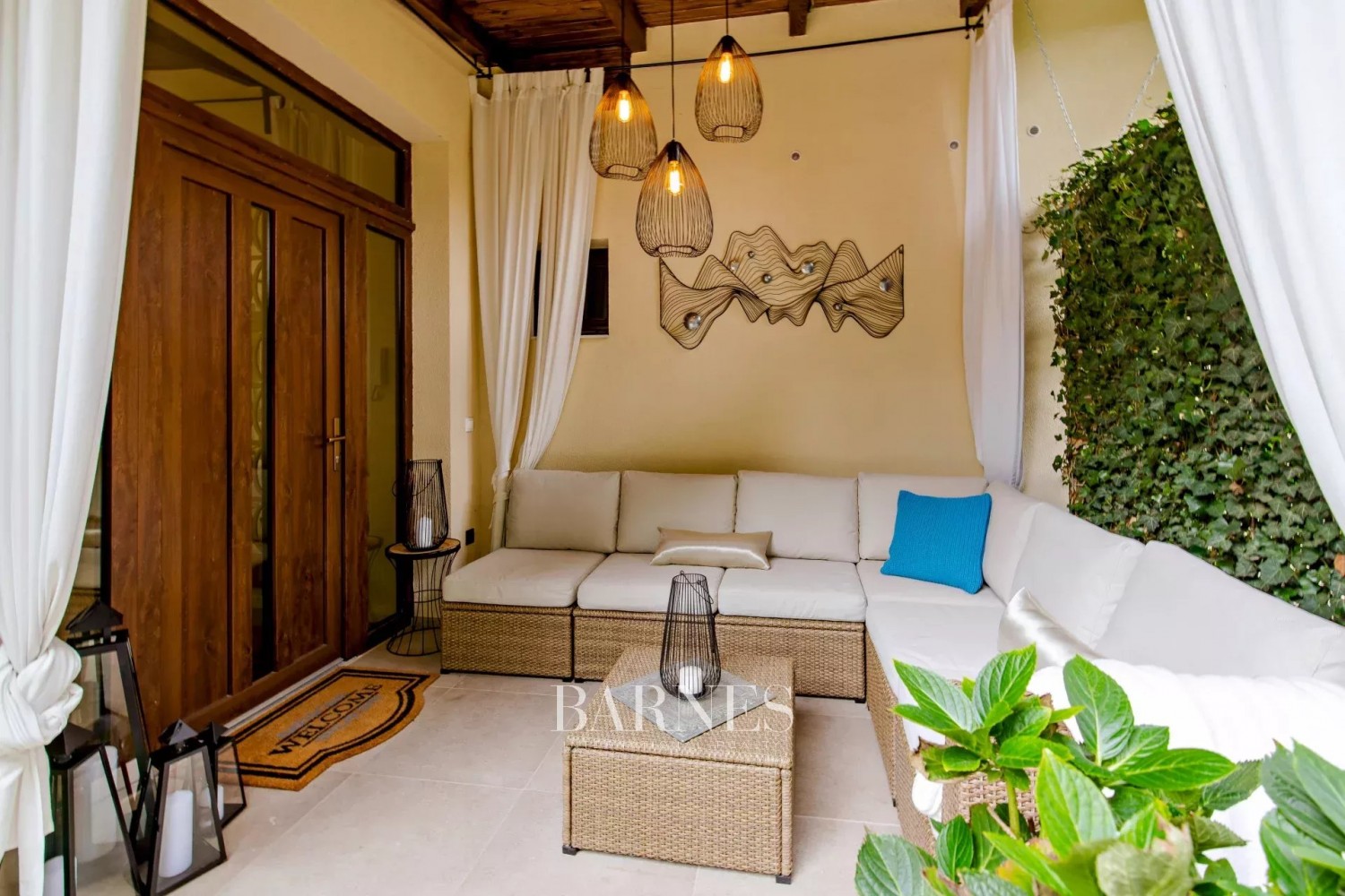 Separate villa-apartment with garden access, in ancient wooded environment - picture 19