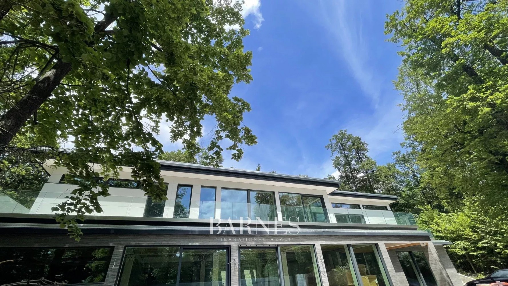 Exclusive, Newly Built Villa at Pilisszentkereszt - picture 5