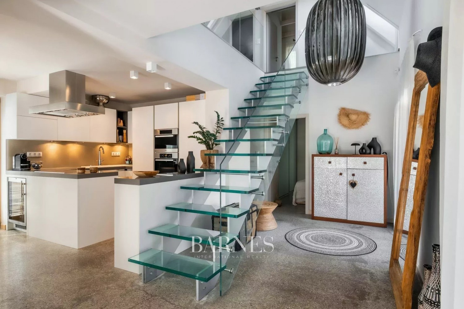 Rare Opportunity in Tihany – Luxury Living a Stone’s Throw from the Water - picture 8