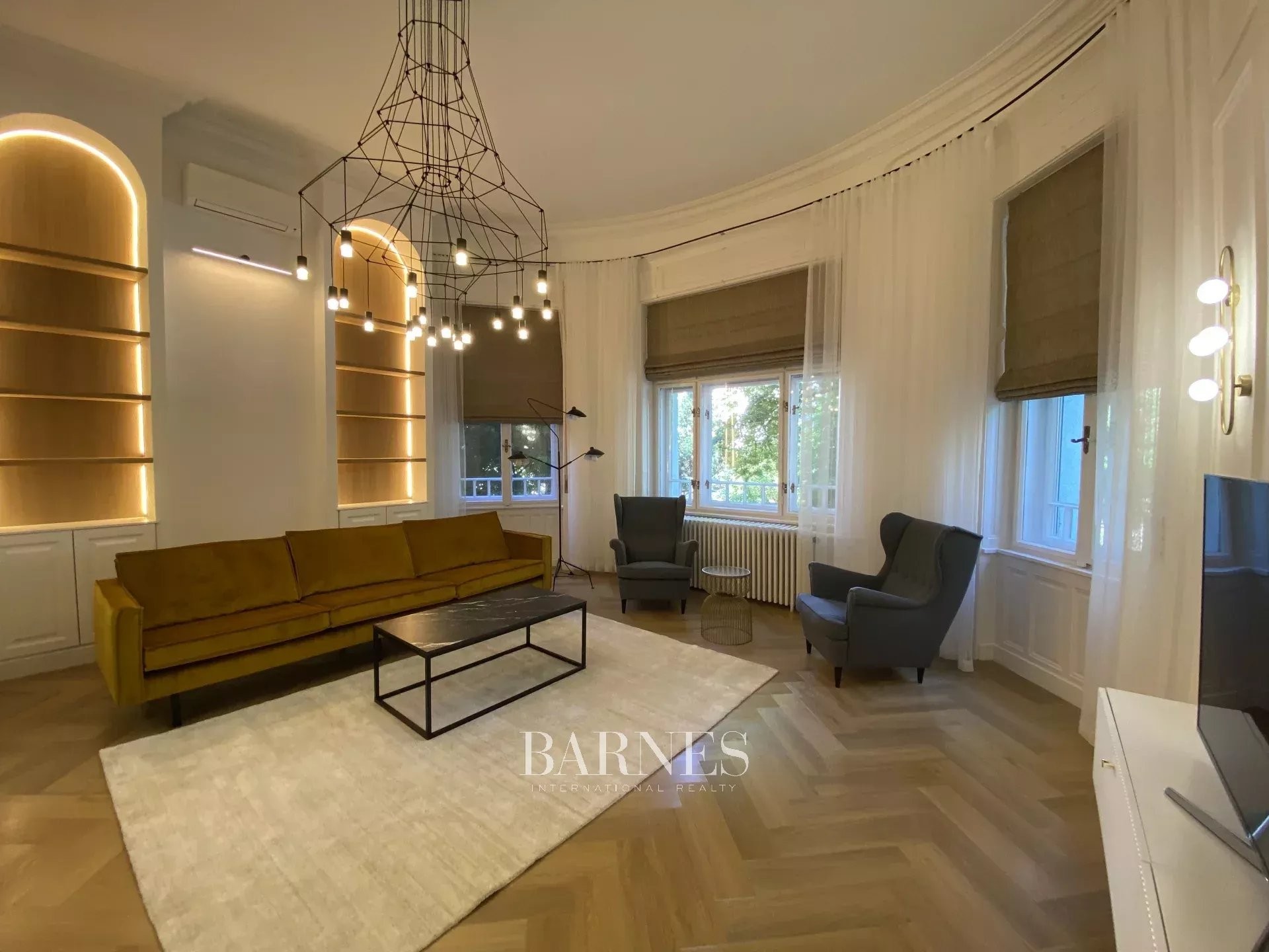 Teraszos, 2 hálós villa-lakás a Városmajor szomszédságában - picture 1