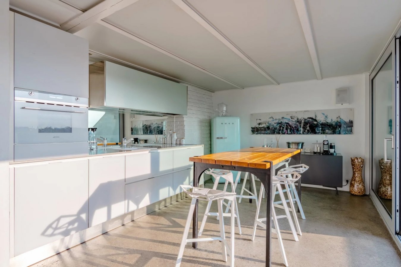 Downtown loft apartment with a panoramic roof terrace - picture 8