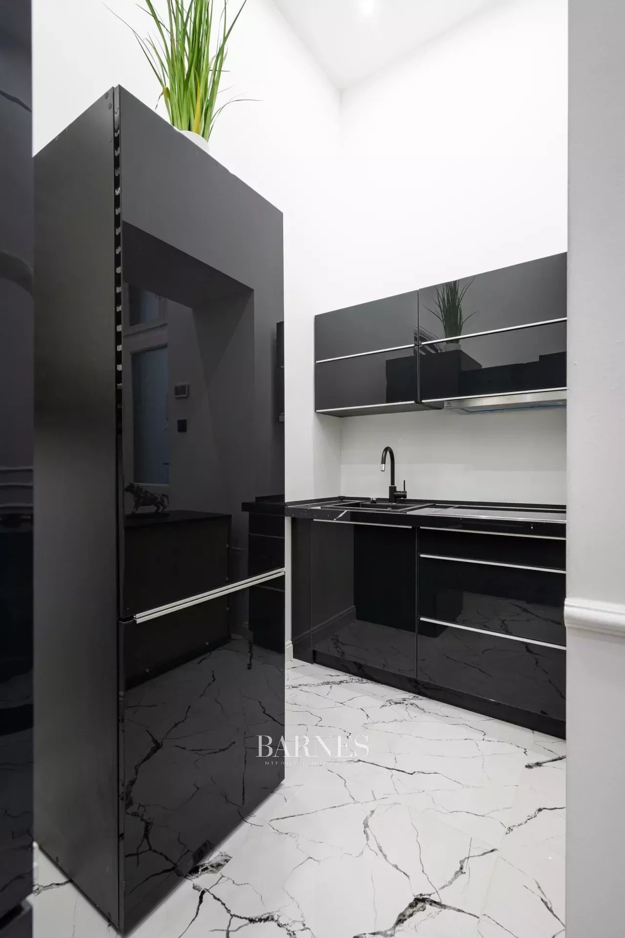 Eladó egy 3 hálós belvárosi lakás vagy egy dupla apartman befektetési lehetőség - picture 24