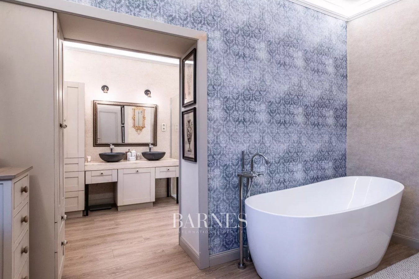 Exkluzív bérbeadó rezidencia, Bauhaus Villában - picture 16