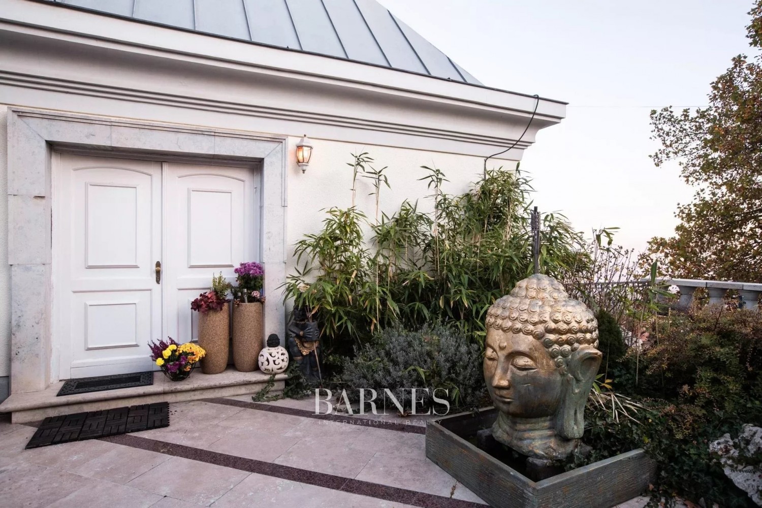 Prestigious villa on Széchenyi Hill with breathtaking panoramic view - picture 8