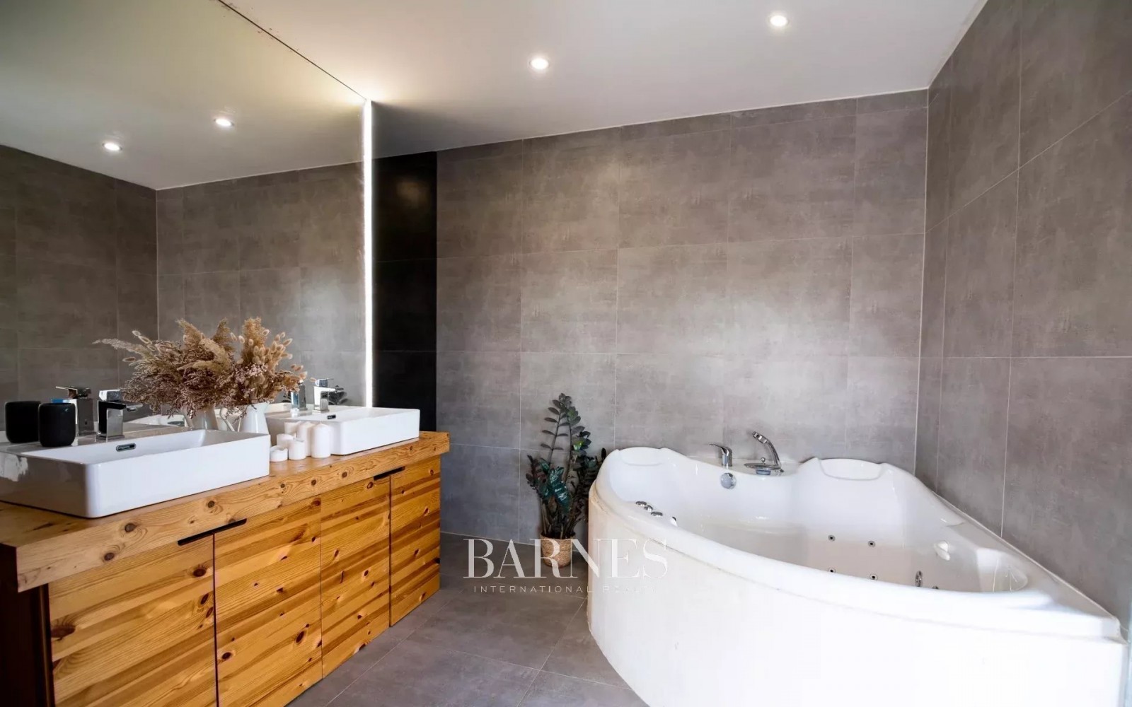 Panorama, Lake Balaton. Perfect for holiday or can be a wonderful home. - picture 16