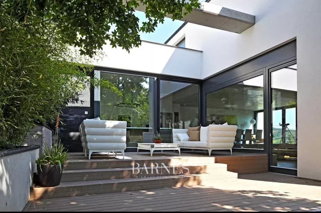 KIADÓ PANORÁMÁS, MODERN STÍLUSÚ OTTHON A NEMZETKÖZI ISKOLÁK VONZÁSKÖRZETÉBEN - picture 10