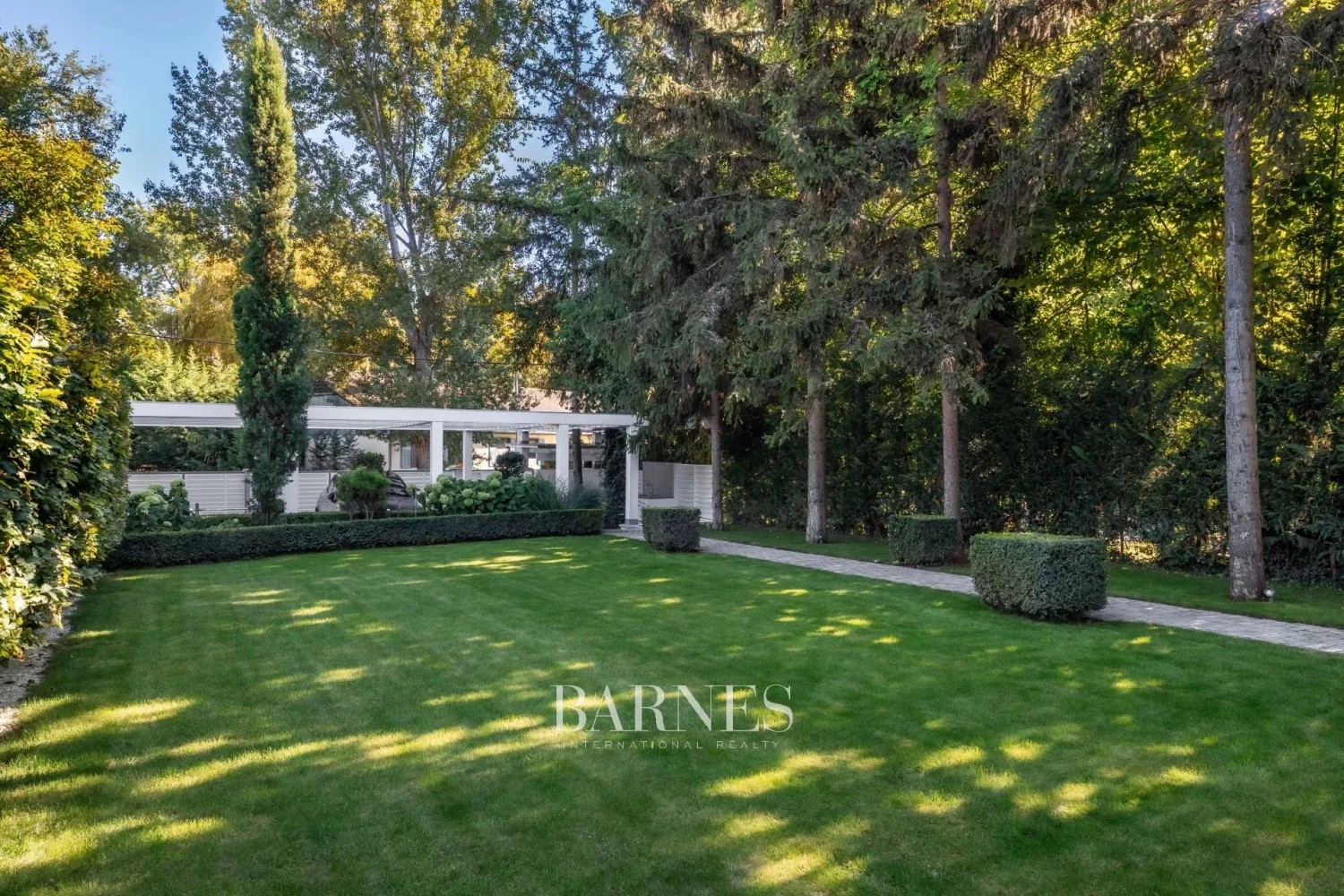 Rare Opportunity in Tihany – Luxury Living a Stone’s Throw from the Water - picture 32