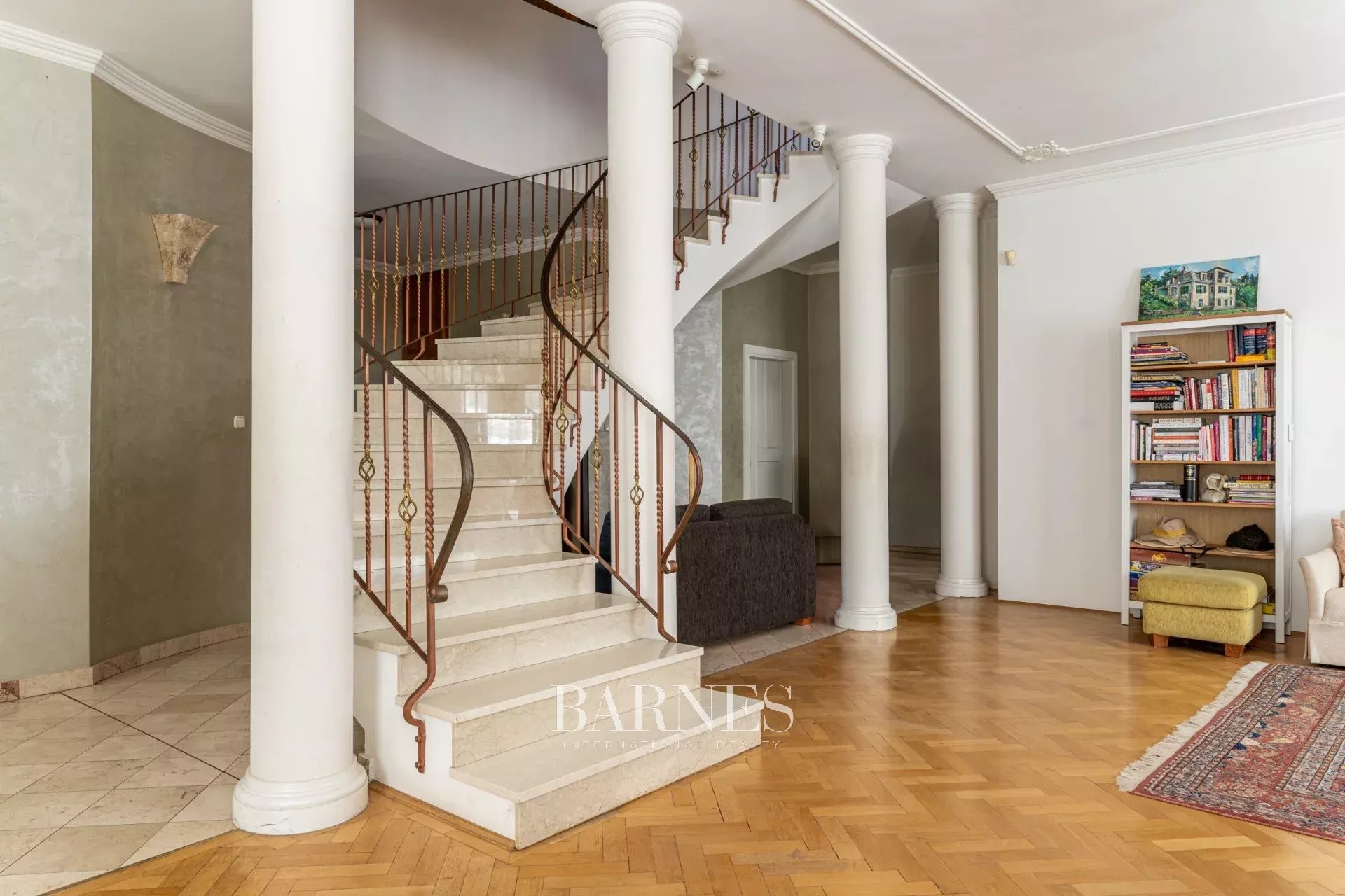 Exceptional Historic Villa for Sale on Kis-Svábhegy with Panoramic Views of Buda Castle - picture 15