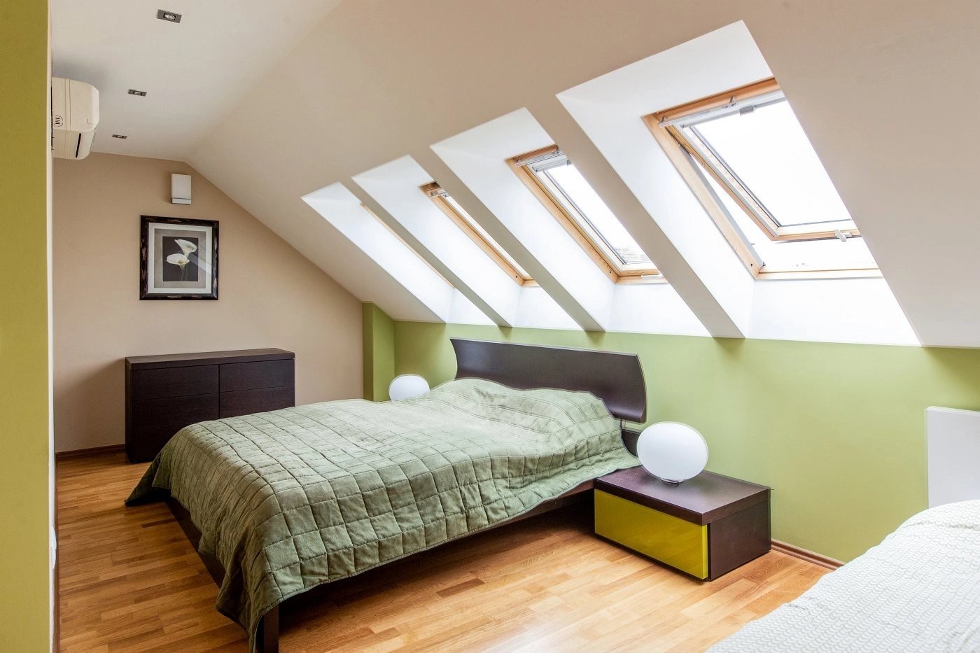 Prestigious Duplex Apartment on Andrássy Avenue - picture 8