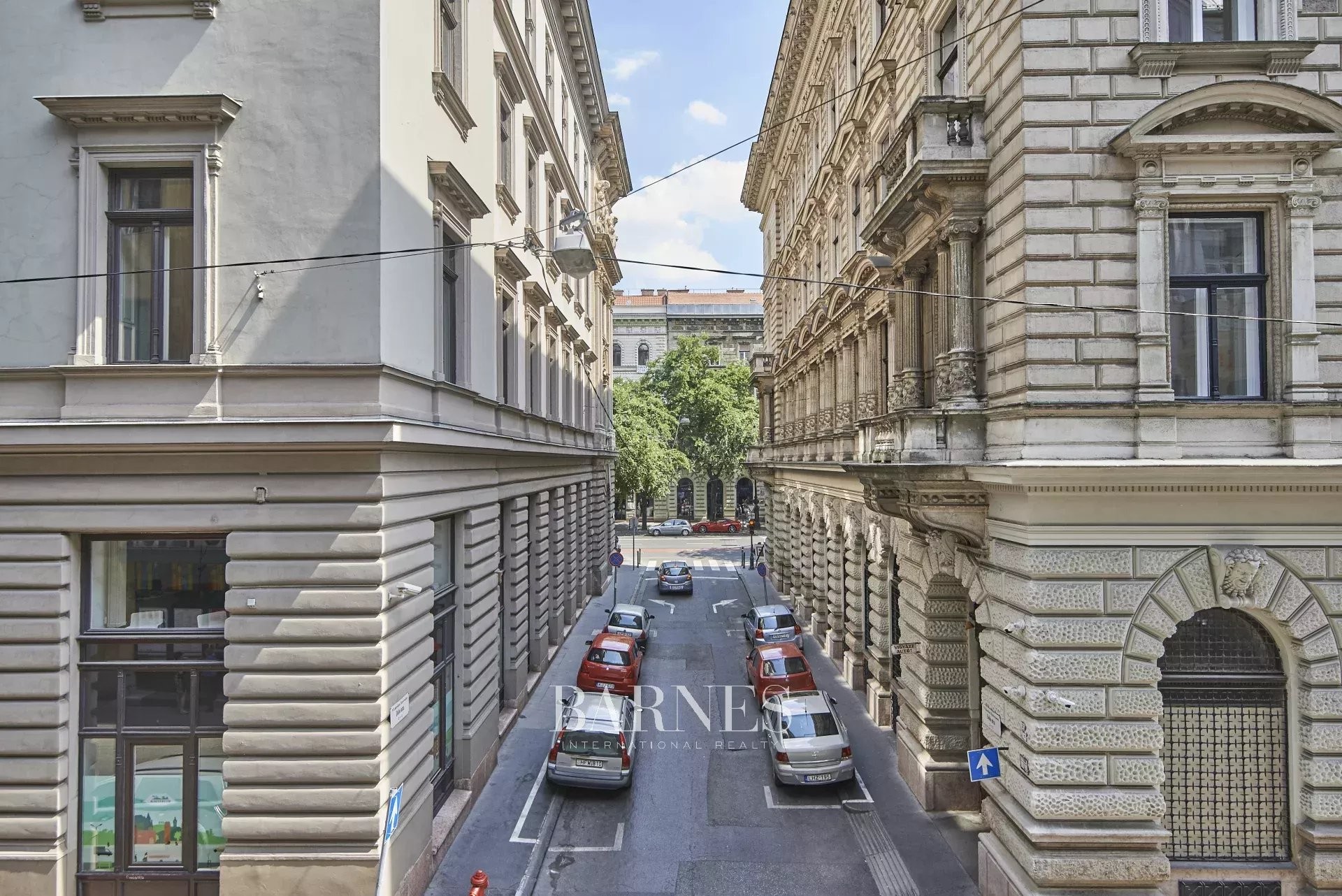 Elegáns nagypolgári lakás kiadó  az Andrássy út és a Bazilika szomszédságában - picture 12