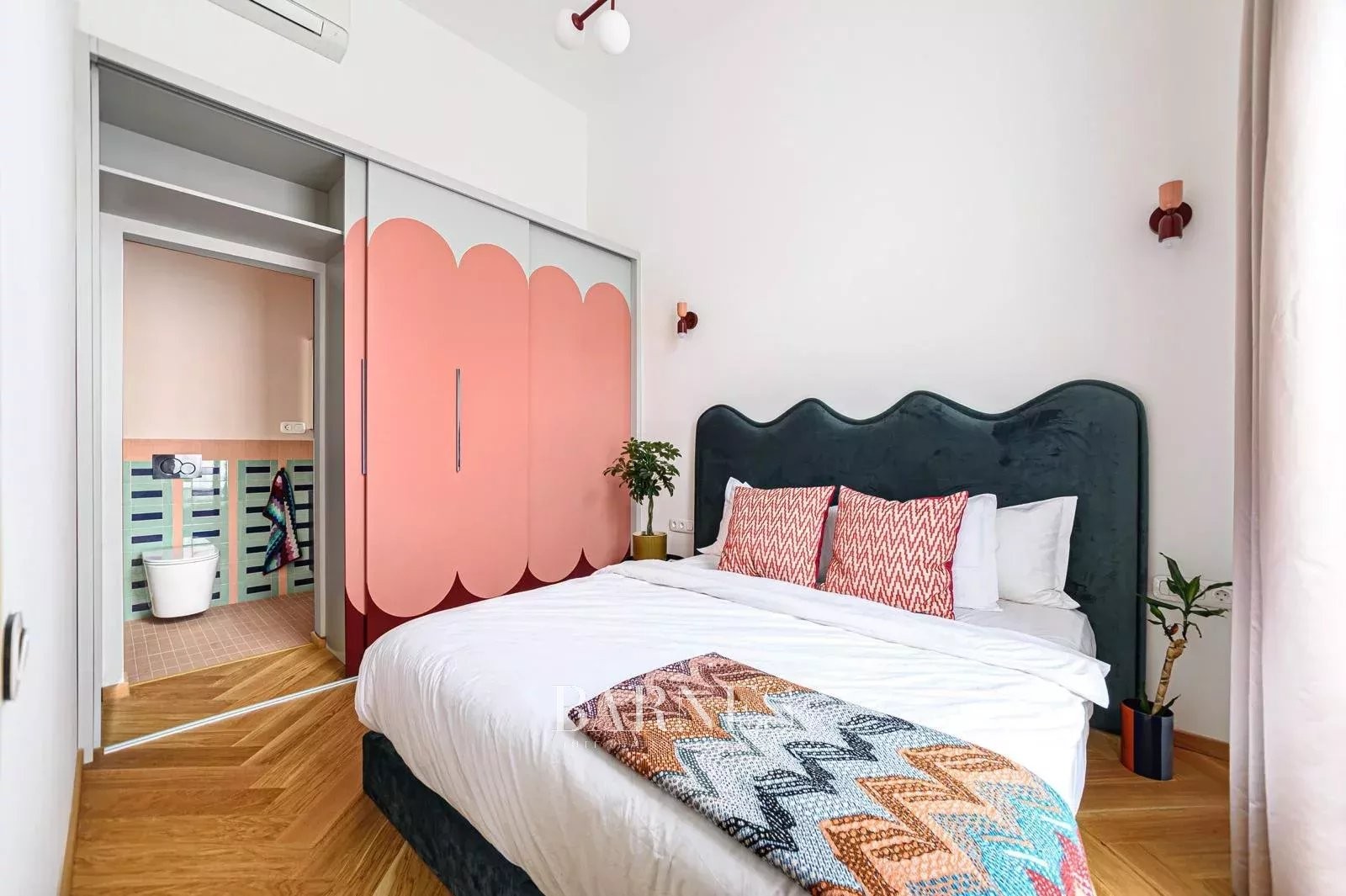 Modern, 2 Bedroom Apartment at Andrássy Avenue - picture 8