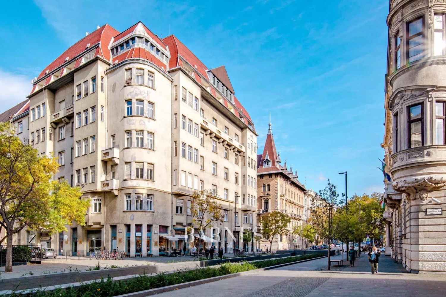 Parlament milieu - picture 8