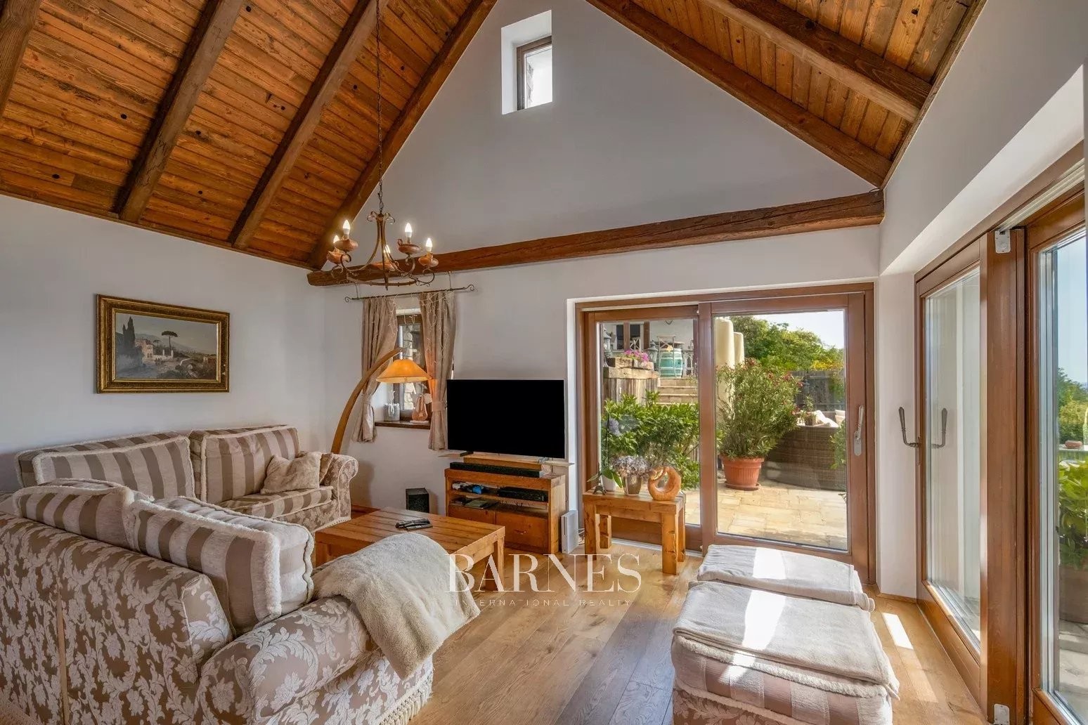 Luxusvilla háborítatlan örökpanorámával Balatonfüreden - picture 10