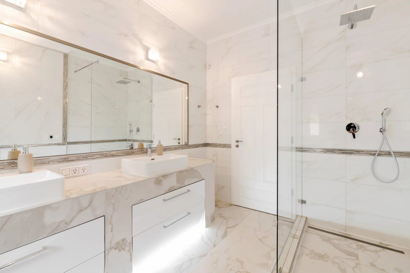 Villa Budaörs - picture 11