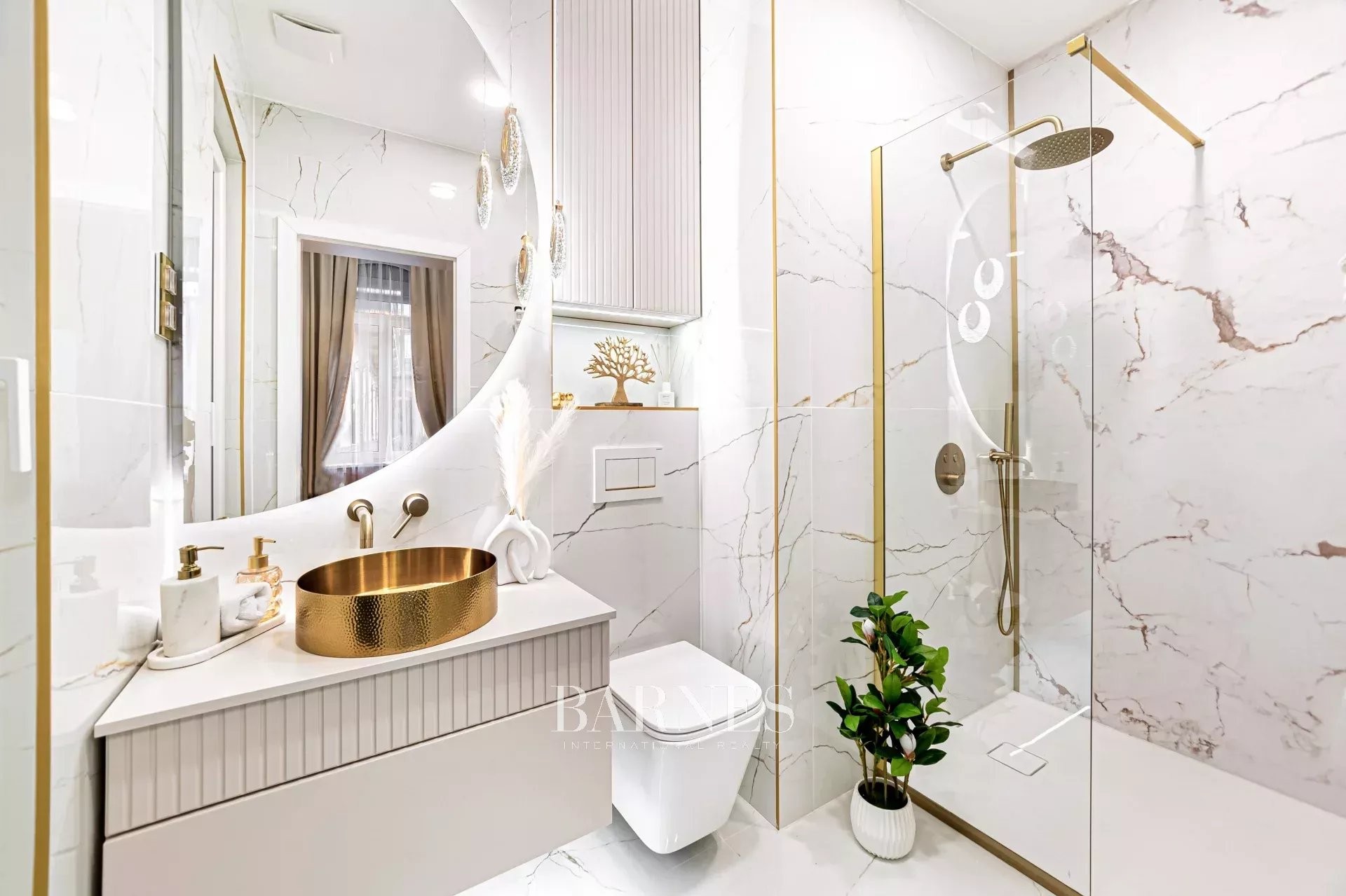 Prémium minőségben újjászületett polgári lakás kiváló elhelyezkedéssel - picture 8