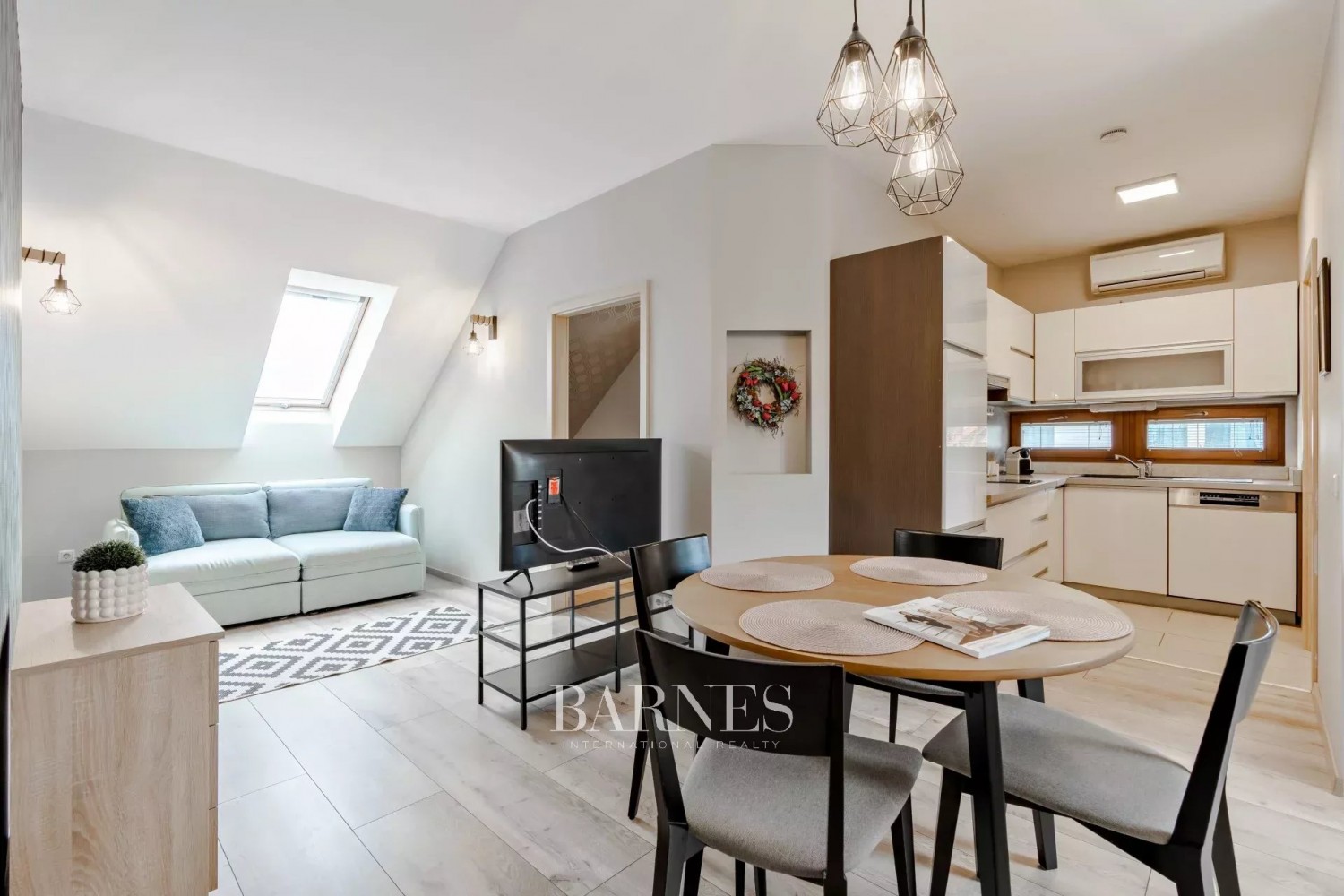 Medencés, panorámás apartmanház Balatonfüreden - picture 9