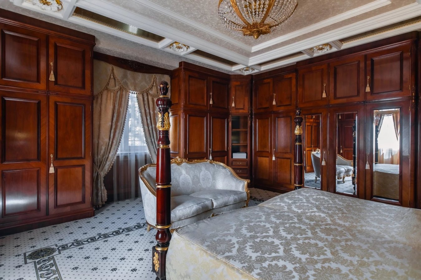 Curiosity in Buda, designed by Ybl and Széchenyi award-winning architect - picture 7