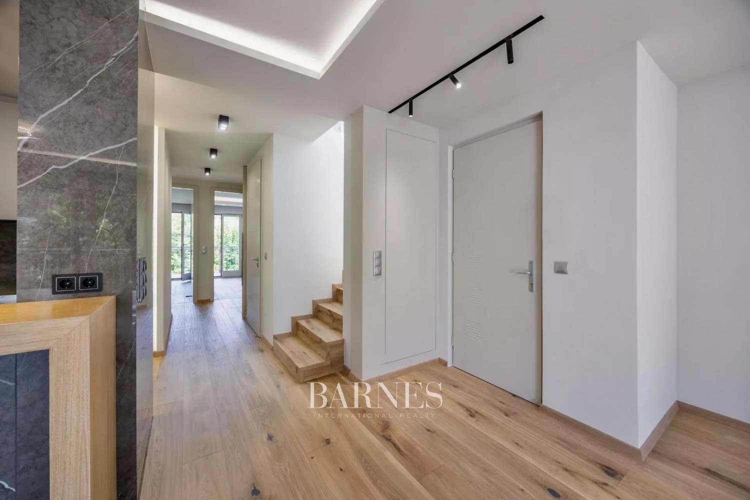 3 bedroom penthouse in the 2nd district with huge panoramic terrace for sale - picture 9