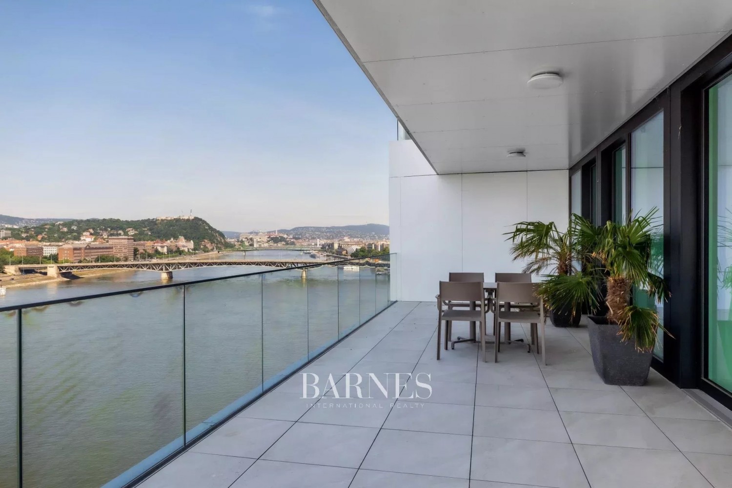 Infinity Residence: eladó 3 hálós luxus, dunai panorámás apartman pazar terasszal a város felett - picture 12