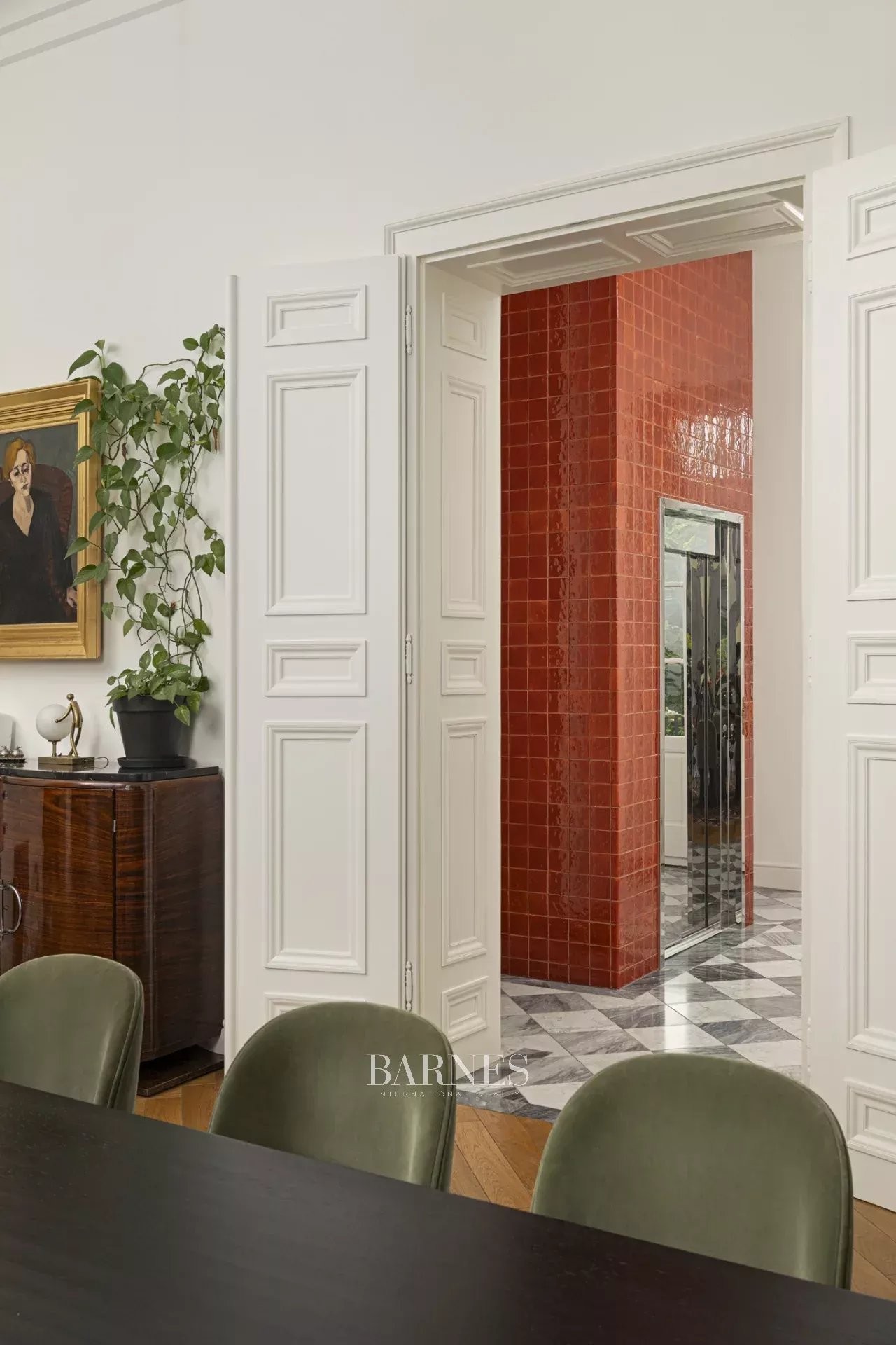Elegantly renovated listed monument villa in the exclusive villa district of Hárshegy - picture 14